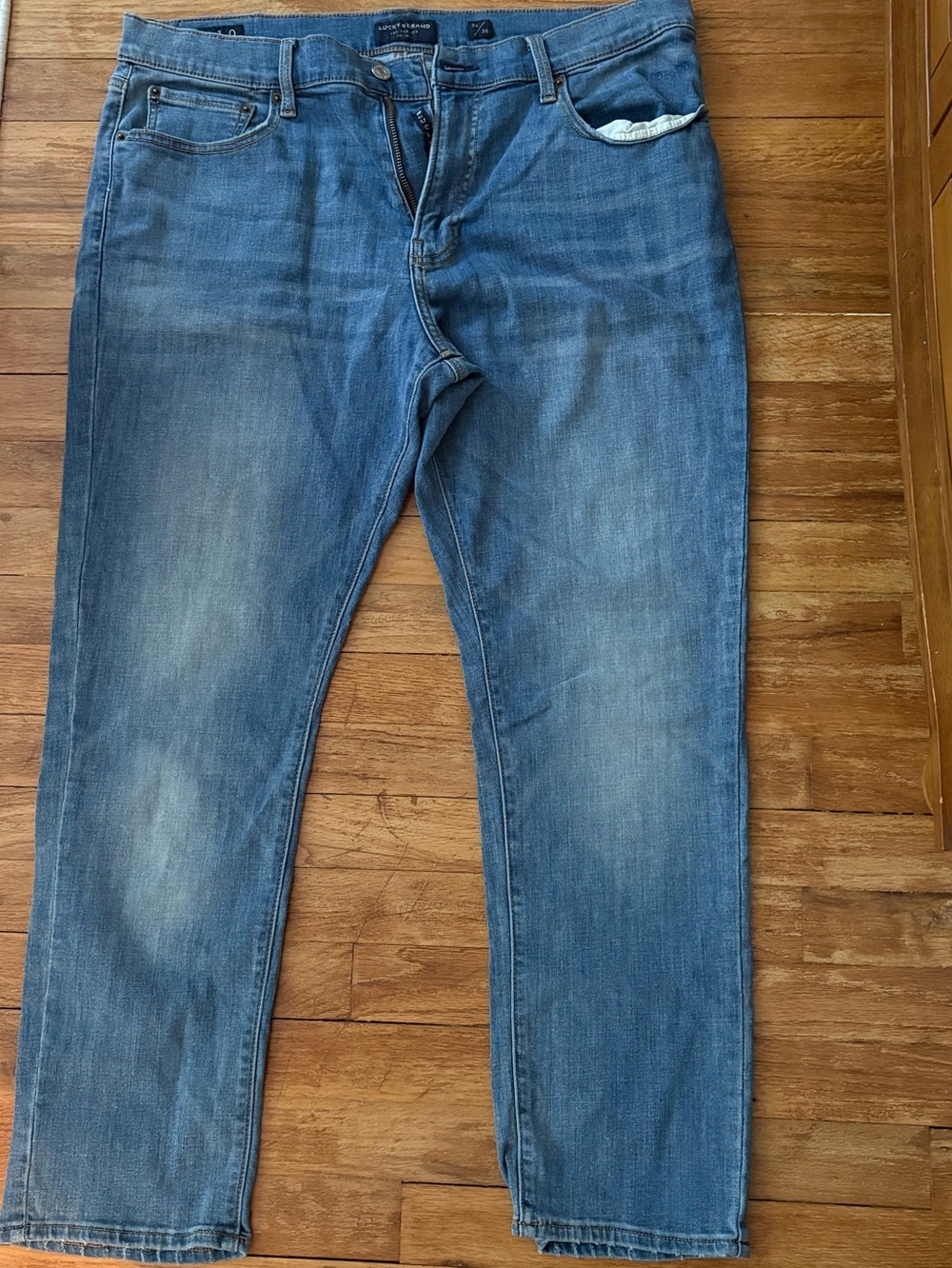Lucky Brand Men's Mid-Blue Straight Jeans